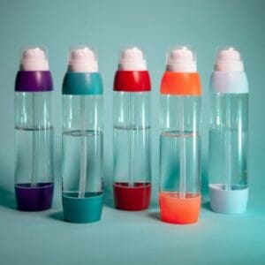 Aerosol Flaschenserie in verschiedenen Farben.