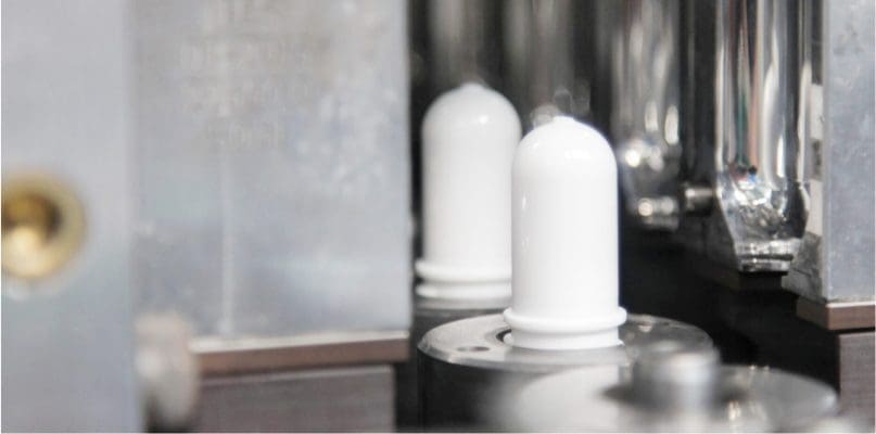 We develop and produce your PET bottles and their preforms. We offer our customers individual and comprehensive support of design development and mold construction, all the way from the start until the full-scale production.